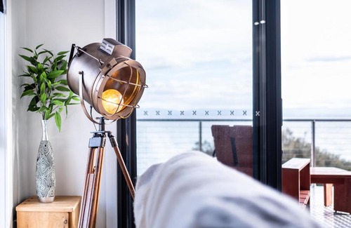 Coles Bay Apartment | Whale Watcher 1