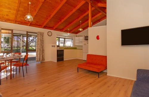 Whangamata House | Whangamata Wonder - Whangamata Holiday Home