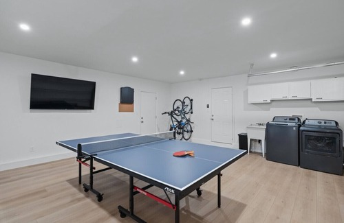Loma Alta Apartment | Wheels, Waves & Game Night Retreat