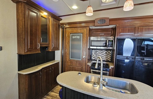 St. Anthony RV Rental | Where your western adventure begins!