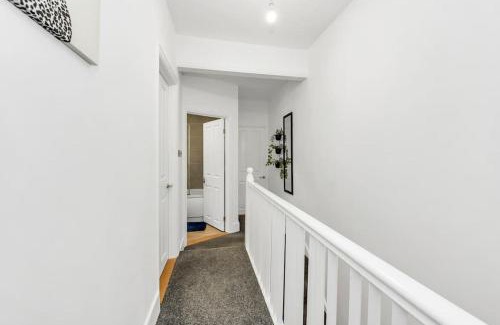 Ipswich House | Wherstead Rd House By Homestyles Hosts Short Lets & Serviced Accommodation Suffolk With Free Parking