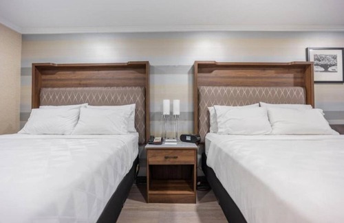 Plainview House | Whether working or relaxing, our room is the perfect place to revive and stay!