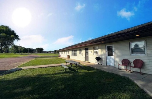 Bonesteel House | Whetstone Bay Lodge Room 2 - Sleeps 4