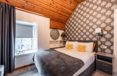 Falkland House | Whinstone Holiday Home in Falkland - Sleeps 8