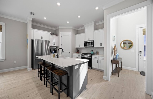 Orange Beach House | Whiskey Sands- 4 Private Suites, Fenced Yard, Close to Pool, Walk to the Beach!