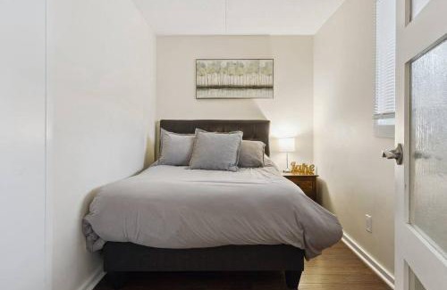 Collingwood Apartment | Whispering Pines Escape