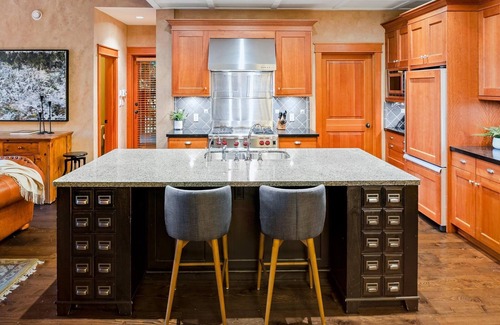 Whistler Ski Chalet | Whistler Post and Beam Luxury Chalet - Close to Village - Long nTerm Rental