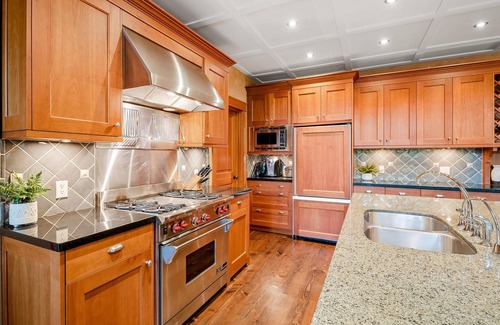 Whistler Ski Chalet | Whistler Post and Beam Luxury Chalet - Close to Village - Long nTerm Rental