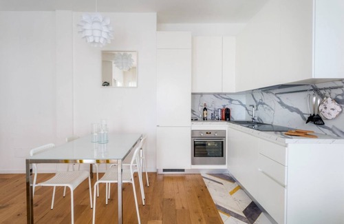 Trionfale Apartment | White Candle, Elegant Flat Close to Gemelli and City Center