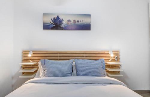 Sitges Town Center Apartment | White Center Apartment by Hello Homes Sitges