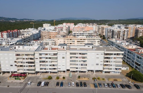 Viana do Castelo Apartment | White Charm by the Sea