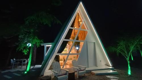Nea Propontida Ski Chalet | White DIAMOND in Chalkidiki
