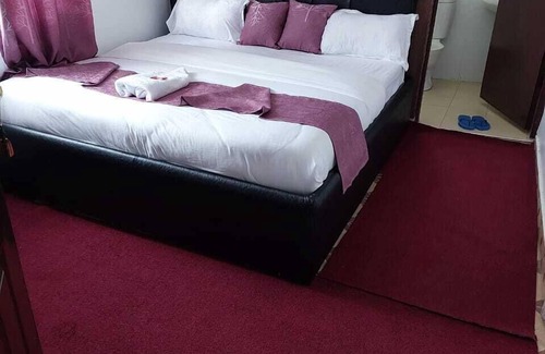 Eldoret Bed & Breakfast | White House Lounge & Accommodation