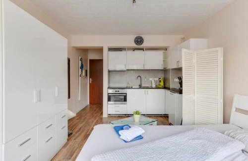 Gare Apartment | White House