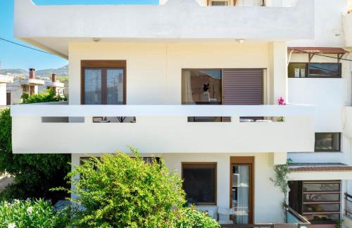 Rethymno Apartment | White Lily