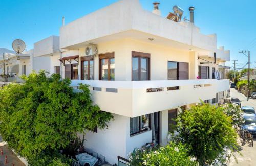 Rethymno Apartment | White Lily