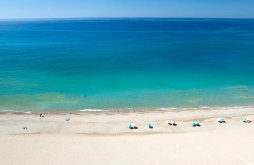 Rethymno Apartment | White Lily