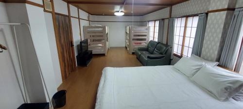 Iiyama Cabin | White Lodge Fukujuso