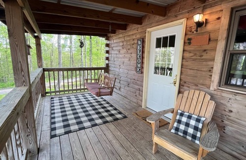 Logan Cabin | White Oak Cabin at Acorn Acres Cabins