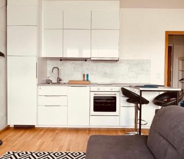 Holesovice Apartment | White Pearl Studio with parking in Holešovice