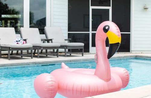 Butler Beach House | White Rose Sleeps 24 Private Heated Pool Beach