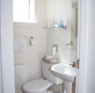 Livingston House | Whitecroft B&B
