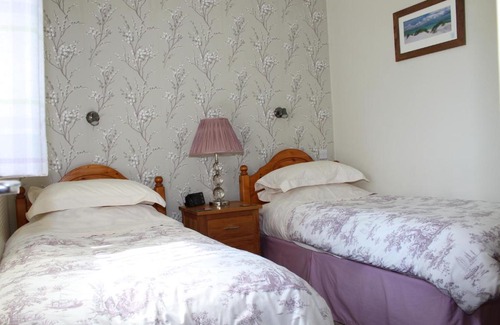 Livingston House | Whitecroft B&B