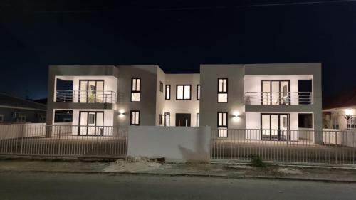 Marie Pampoen Apartment | Whitehouse Boulevard, close to Mambo Beach and City Centre