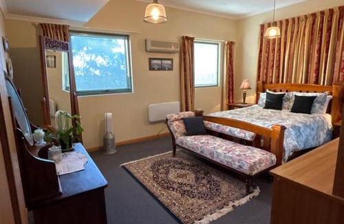 Whitemore Bed & Breakfast | Whitemore B&B