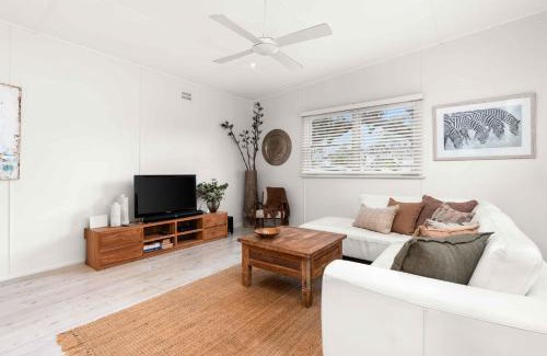 Huskisson House | Whitewash Cottage by Experience Jervis Bay