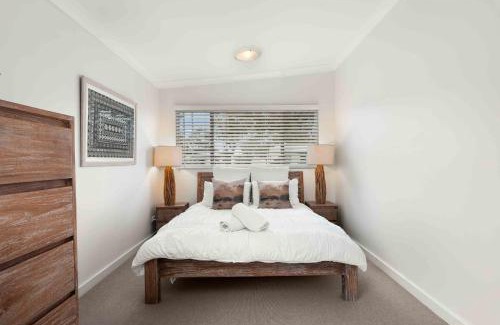 Huskisson House | Whitewash Cottage by Experience Jervis Bay