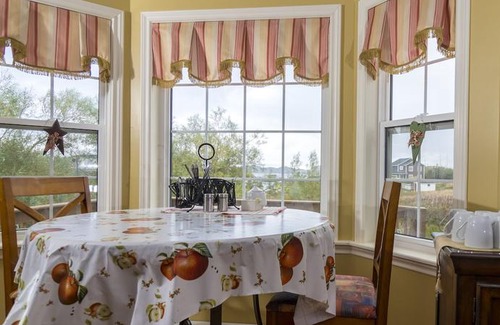 Twillingate Bed & Breakfast | Whitsha Inn B&B