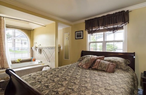 Twillingate Bed & Breakfast | Whitsha Inn B&B