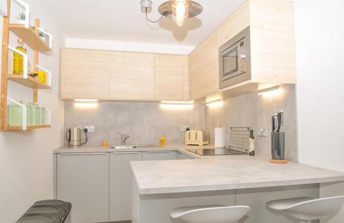Gosport House | Whitsun Cottage - A cosy one bedroom Victorian cottage sleeping up to 3 guests