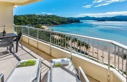 Hamilton Island Apartment | Whitsunday East 1106 on Hamilton Island by HamoRent