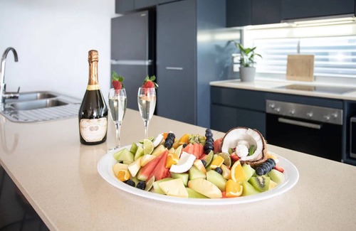 Airlie Beach Apartment | Whitsunday view BOHO apartment in Airlie Beach