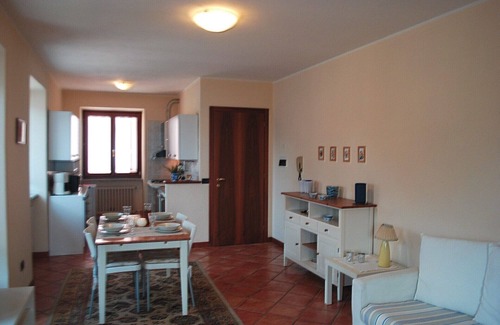 Prabione Apartment | Whng. with 2 bedrooms, bathroom and balcony with fantastic mountain views.