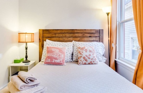 New Haven Apartment | Whole Apartment. Private. Walk to Yale and Downtown