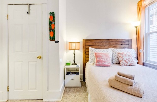New Haven Apartment | Whole Apartment. Private. Walk to Yale and Downtown
