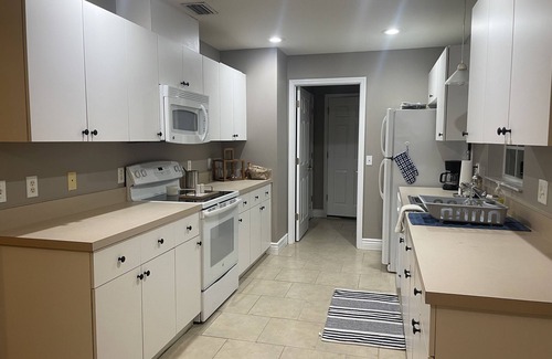 San Antonio House | Whole House in San Antonio. Walking Distance to St. Leo University!