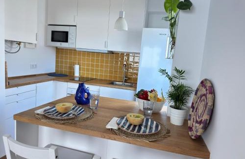 Cascais Apartment | Whome Seaside Getaway Beachfront Apartment