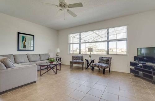 Davenport House | Wi-Fi - Private Pool - Multiple TVs - Providence