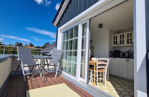 Wieck auf dem Darss Apartment | Wieckinger above the treetops - cozy vacation apartment for 2 with terrace