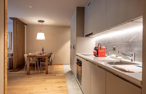 Zinal Apartment | Wifi, 150m from ski lifts, tv, ski locker, 23-24m², Zinal