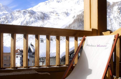 Val-d'Isere Apartment | Wifi, 250m from resort center, balcony, tv, 30m², Val d'Isère