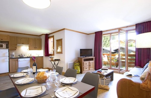 Praz-sur-Arly Apartment | Wifi, 300m from ski slopes, fitness, swimming pool, balcony, tv, ski locker, 48m²