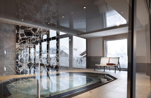 Les Eucherts Apartment | Wifi, a 200m dai negozi, fitness, swimming pool, sauna, hammam, balcony, parking, television, ski locker
