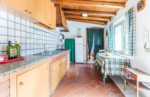 Agnone Bagni House | WiFi and garden - Sicilian gem