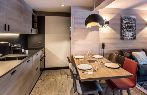 Val-d'Isere Apartment | Wifi, fitness, swimming pool, sauna, hammam, balcony, fireplace or stove, tv, ski locker, 60m²