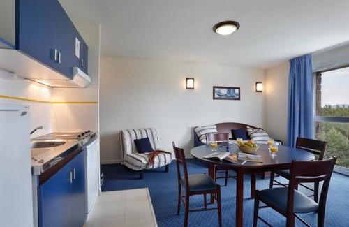 Pyrenees 2000 Apartment | Wifi, fitness, terrace, balcony, tv, ski locker, 30m², Pyrénées 2000